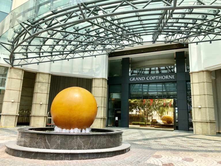 エントランス外観