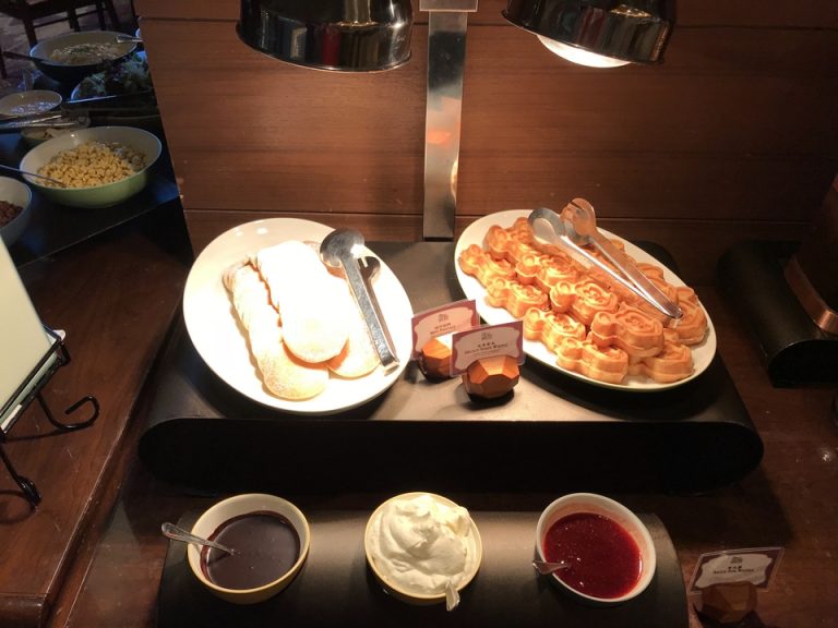 ドラゴンウィンド 定番のミッキーワッフル