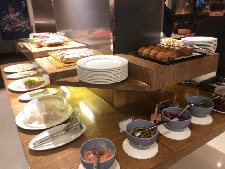 朝食ビュッフェ10