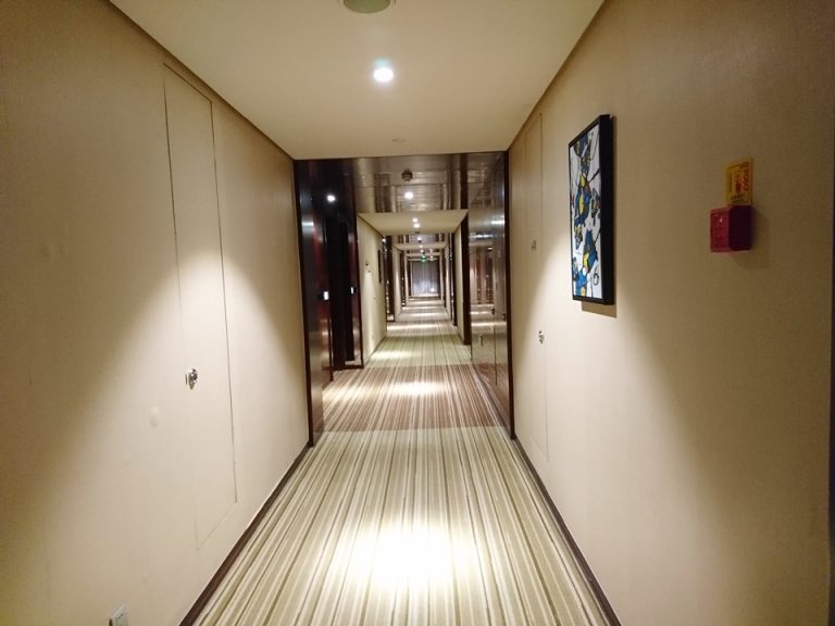 客室階廊下