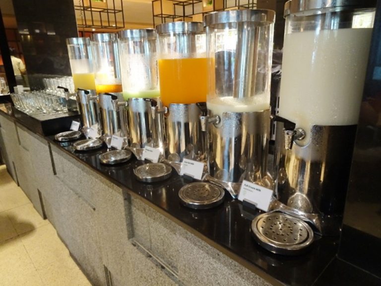 朝食_食べ放題_ドリンク