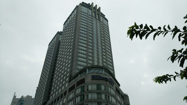 0101_ホテルの外観-建物全体 (2)