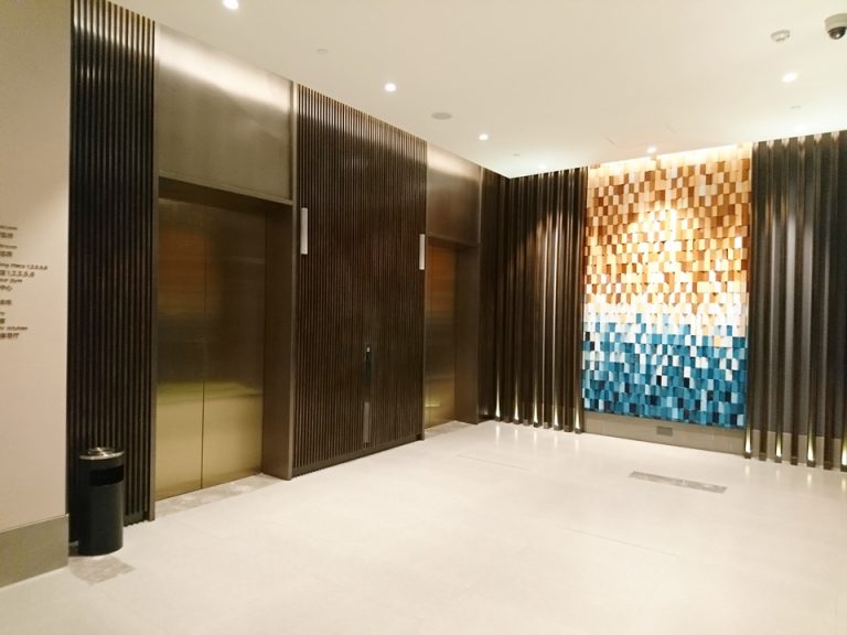 エレベーターホールフロント階