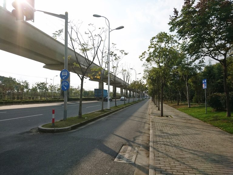 最寄り駅 地下鉄11号線康新公路駅