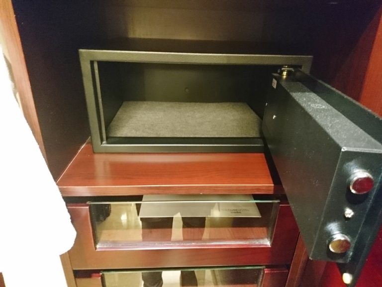 セーフティーボックス内観