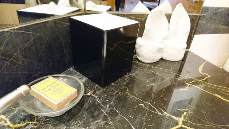 0706_客室のバス・トイレ-アメニティー (3)ミニタオル可愛い