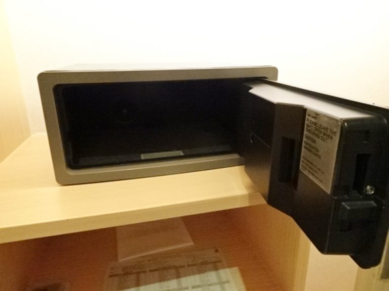 セーフティボックス_開けた状態