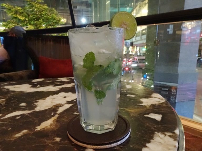 バー_アルコール