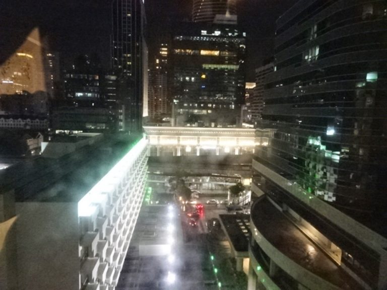 窓からの眺望_夜