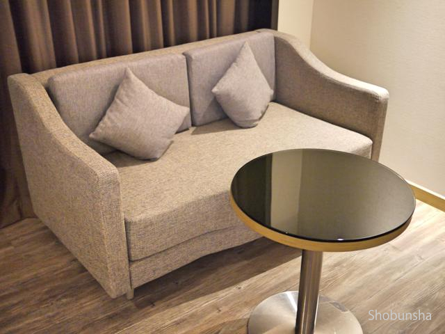 07 ソファー1
