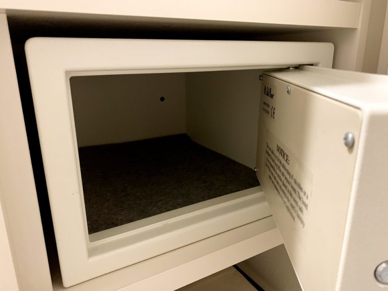 セーフィティボックス(開けた状態)