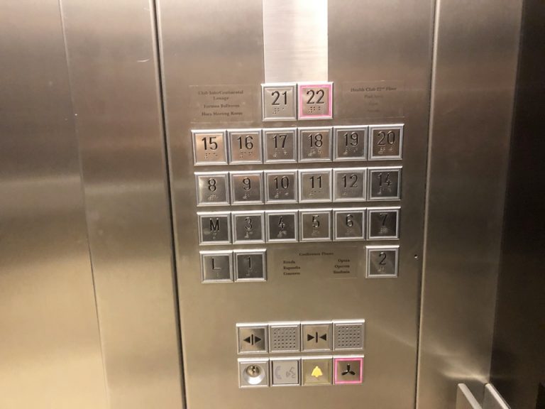 エレベーター階数ボタン
