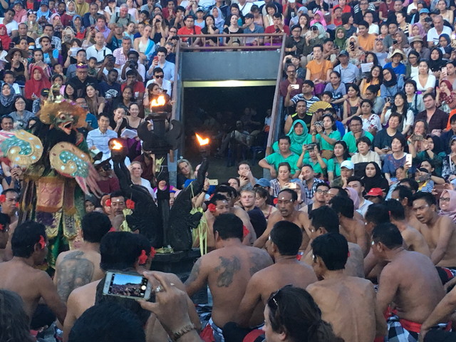 ケチャックダンス