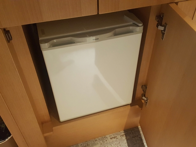 冷蔵庫(閉じた状態)