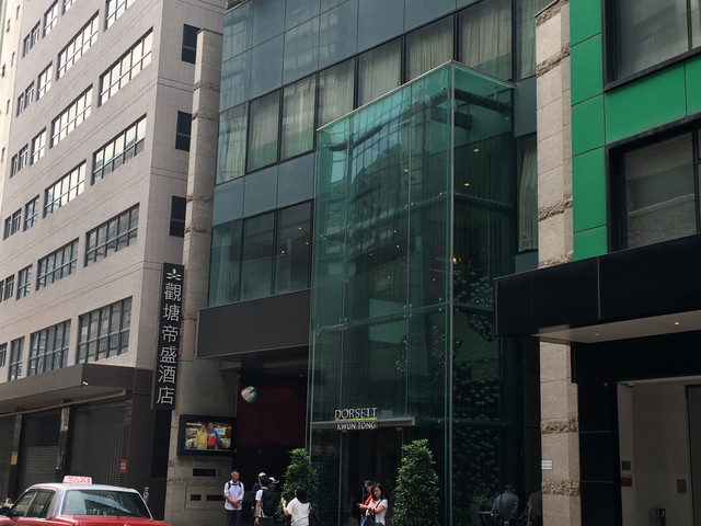 建物全体、エントランス外観