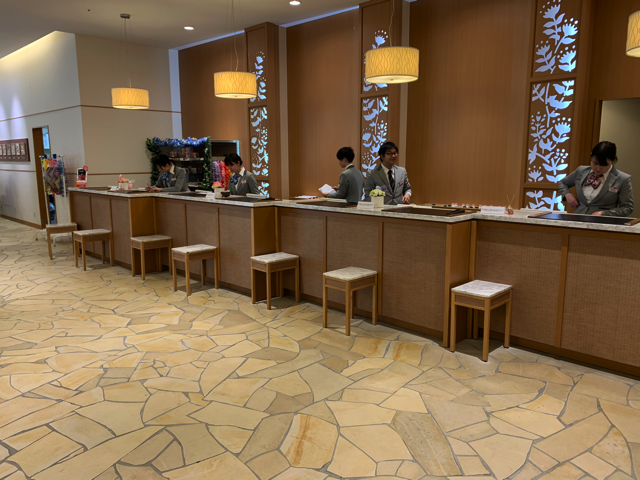 フロントカウンターです。