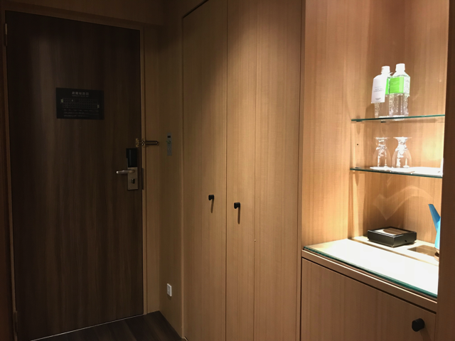 クローゼットとミニバー