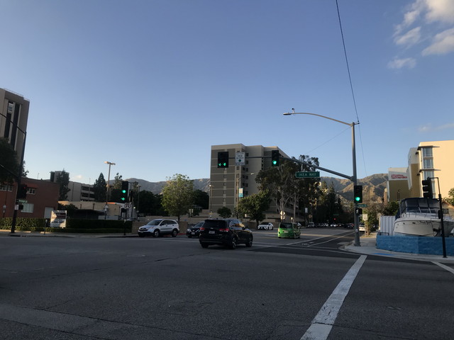 ホテル前とおり