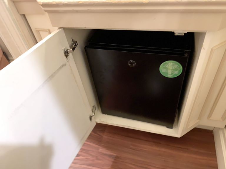 冷蔵庫1(開けた状態)