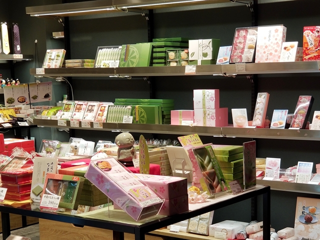 ショップ内観 2