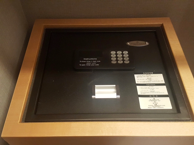 セーフティーボックス(閉じた状態)_1