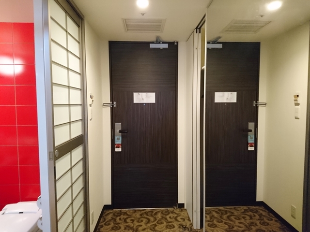 客室入口内観ドアJPG