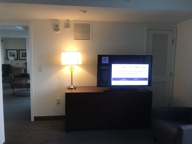 テレビベッド側から 右