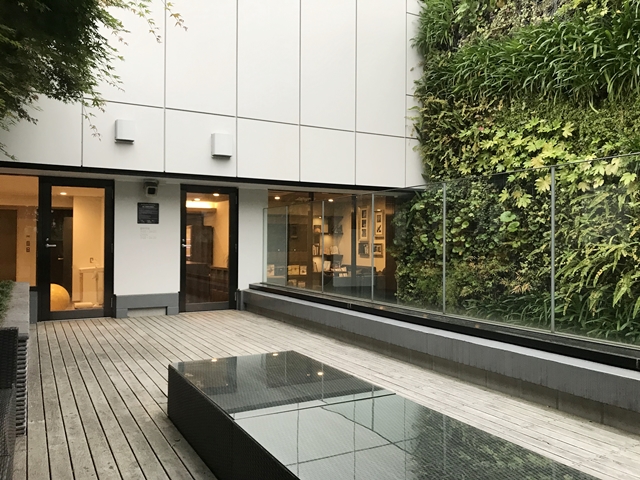 3階 テラス 外側から