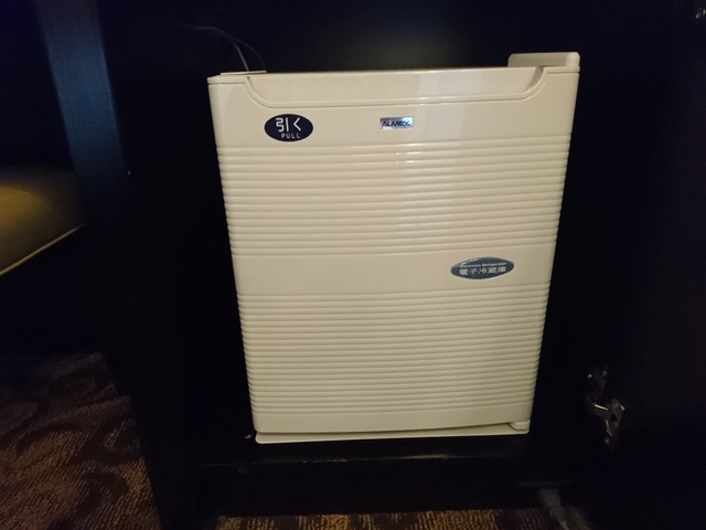 冷蔵庫(閉じた状態)