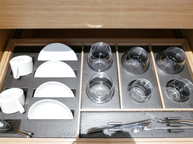 グラス・カップ