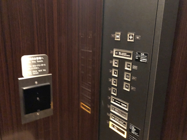 エレベーター (1)