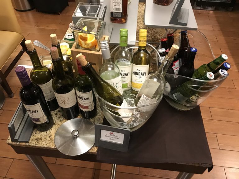 品揃えの良いワインラインナップ