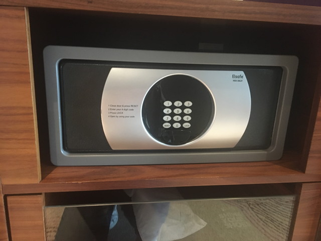 セーフティーボックス(閉じた状態)