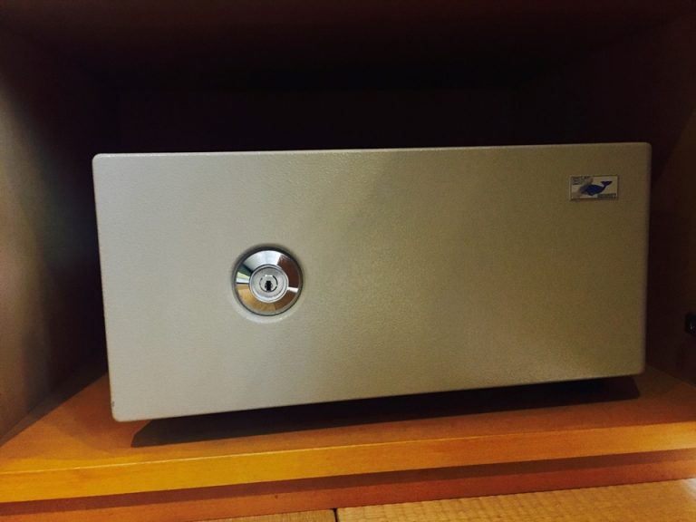 セーフティーボックス(閉じた状態)