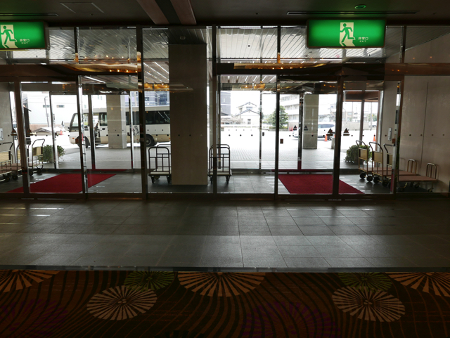 エントランス内観 copy