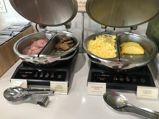 朝食 ホットミール