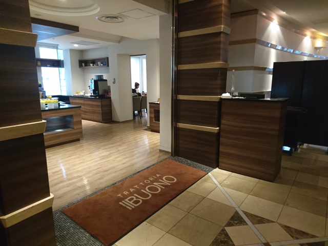 朝食会場入口JPG copy