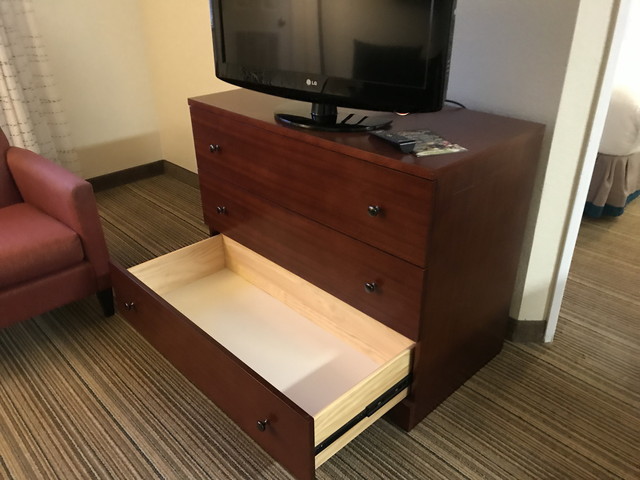 リビングルーム引き出し