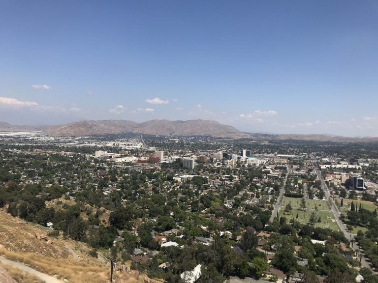 山からの景色ダウンタウンが美しく見える