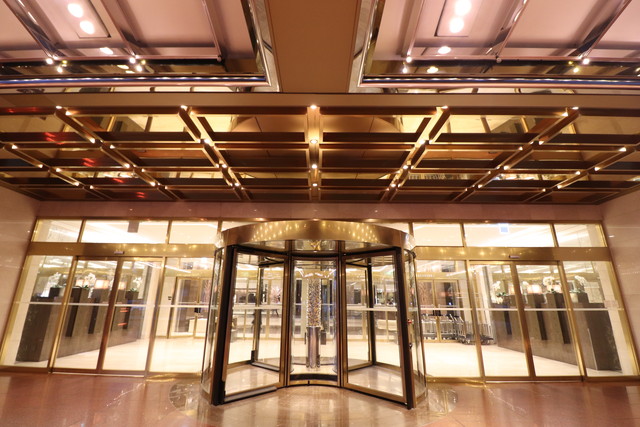 エントランス外観_2