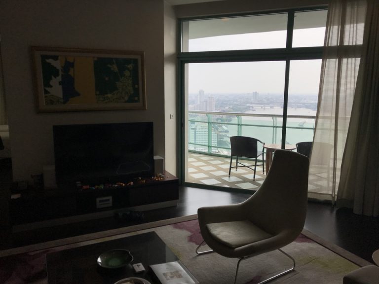 ソファーからベッド