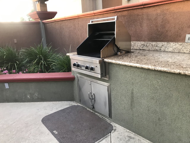 きれいに保たれているバーベキューのコンロ