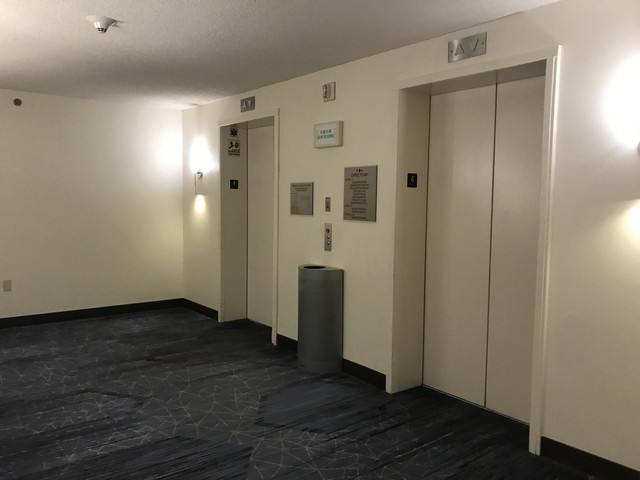 宿泊階エレベーター付近