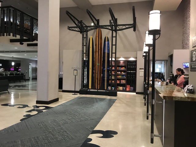 チェックインカウンター(2)