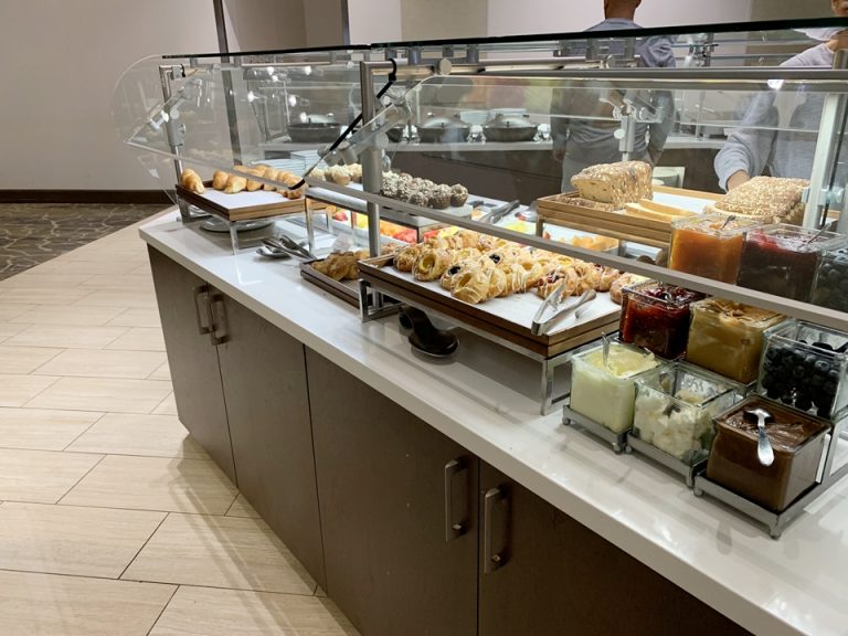 朝食 ビュッフェ (1)