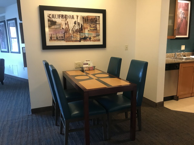 ダイニングテーブル ガールズトークにピッタリでした★