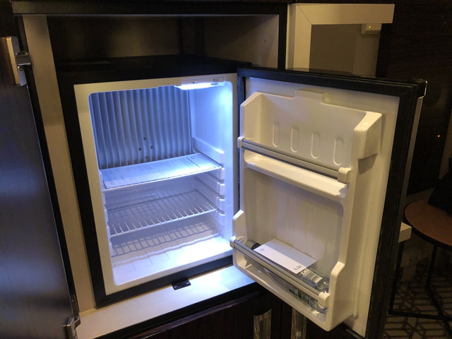 冷蔵庫(開けた状態)