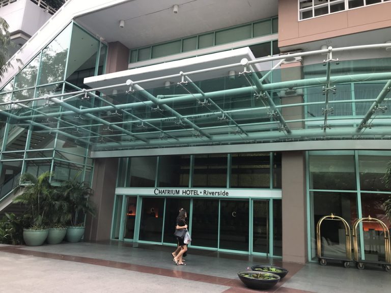 エントランス外側