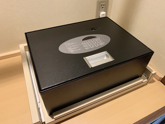 セーフティボックスの閉じた状態です。