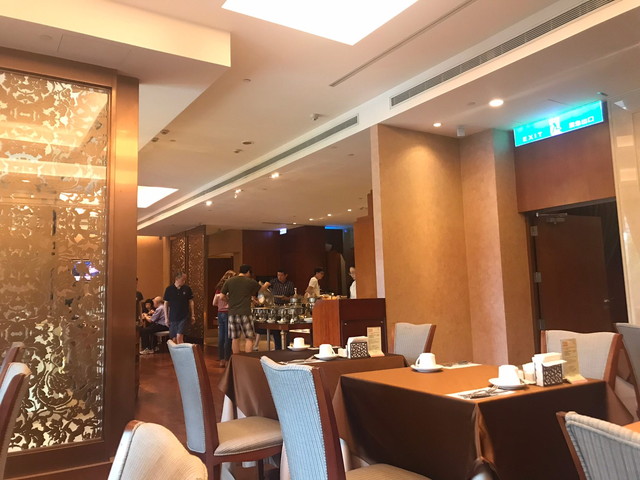 朝食レストラン